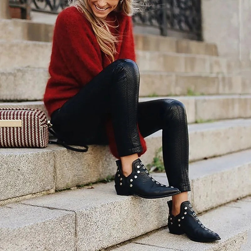 Botines de Tachuelas Punta Fina · Estilo Rock