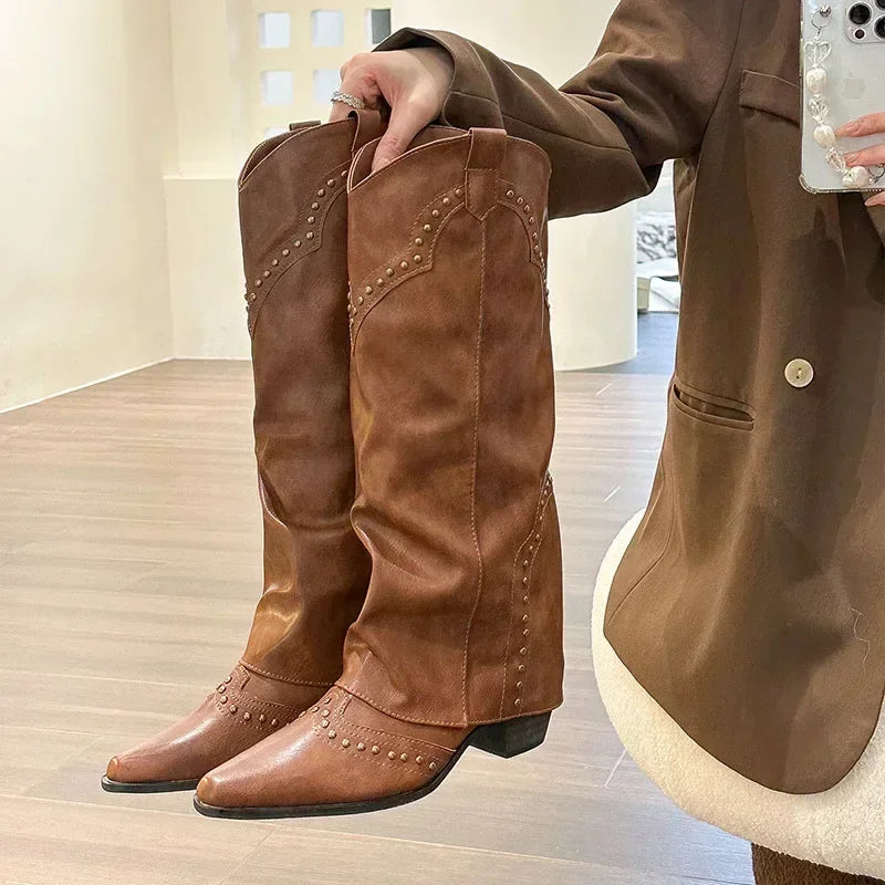 Botas Cowboy de Caña Alta · Tacón Cuadrado