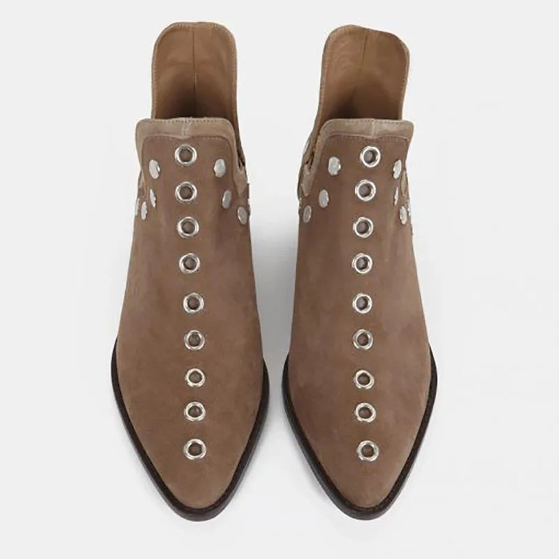 Botines de Tachuelas Punta Fina · Estilo Rock