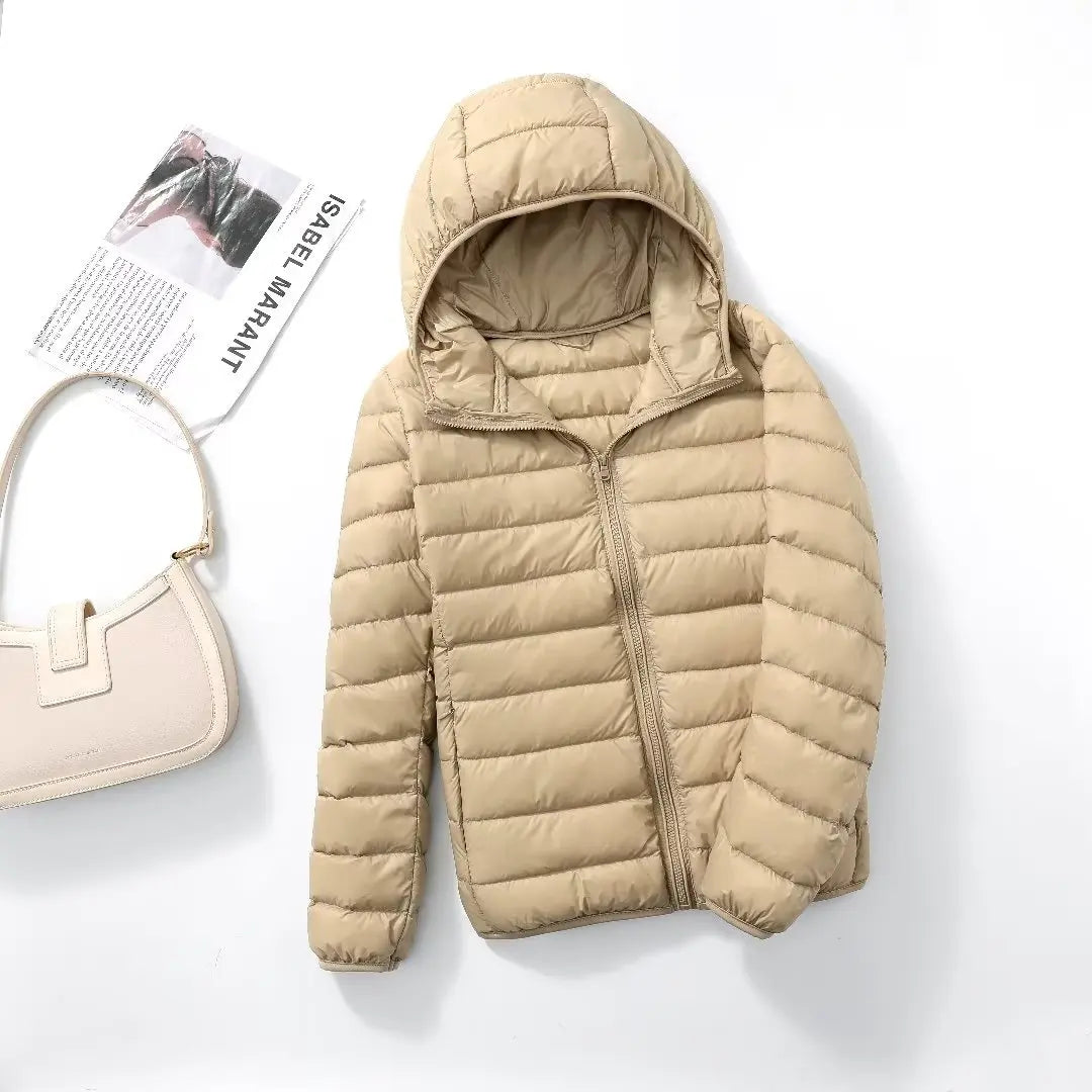 Chaqueta Puffer Ultraligera · Con Capucha