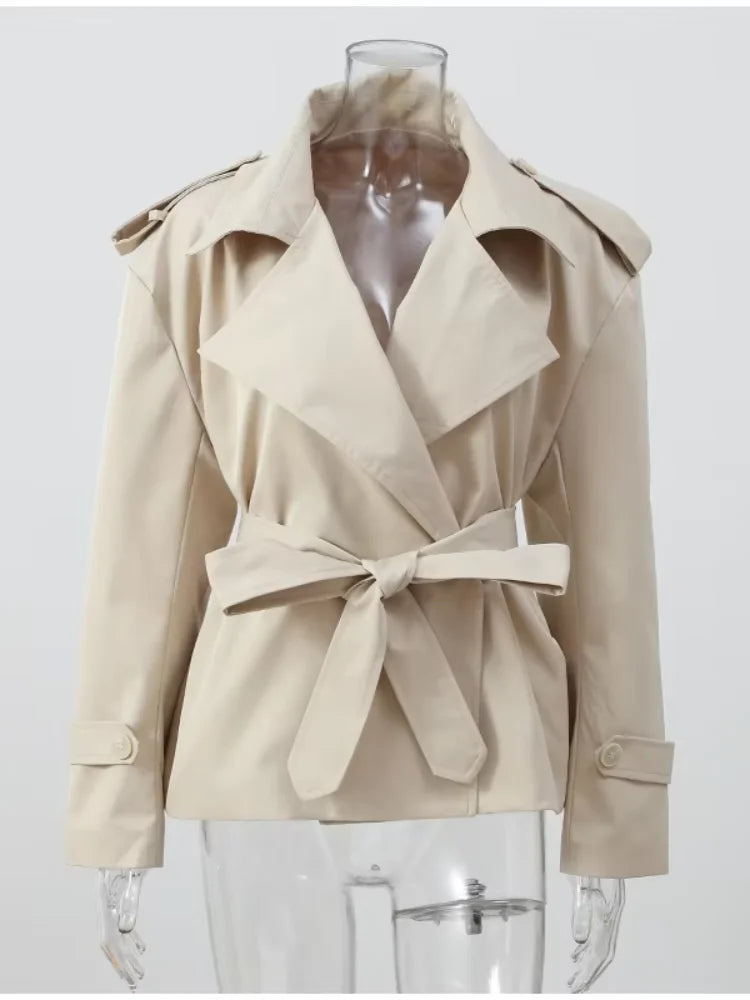 Gabardina Corta con Cordón · Mujer